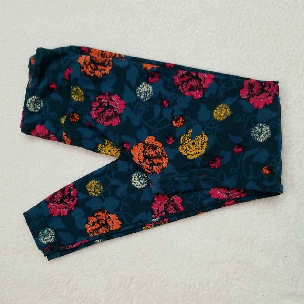 LulaRoe Leggings Green vines with pink orange and yellow Dahlias OS